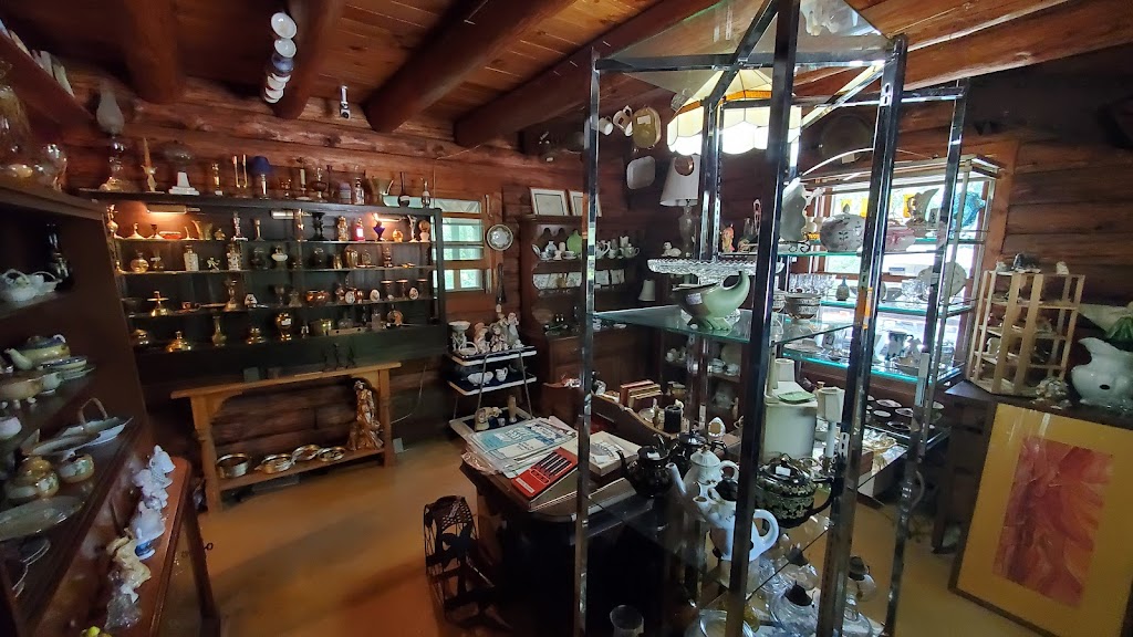 Hot Sams Antiques | 22820 Pillsbury Ave, Lakeville, MN 55044, USA | Phone: (952) 469-5922