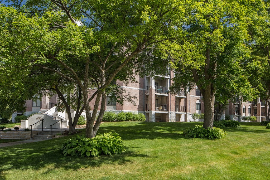 Highland Ridge Apartments | 2285 Stewart Ave, St Paul, MN 55116, USA | Phone: (651) 699-9135