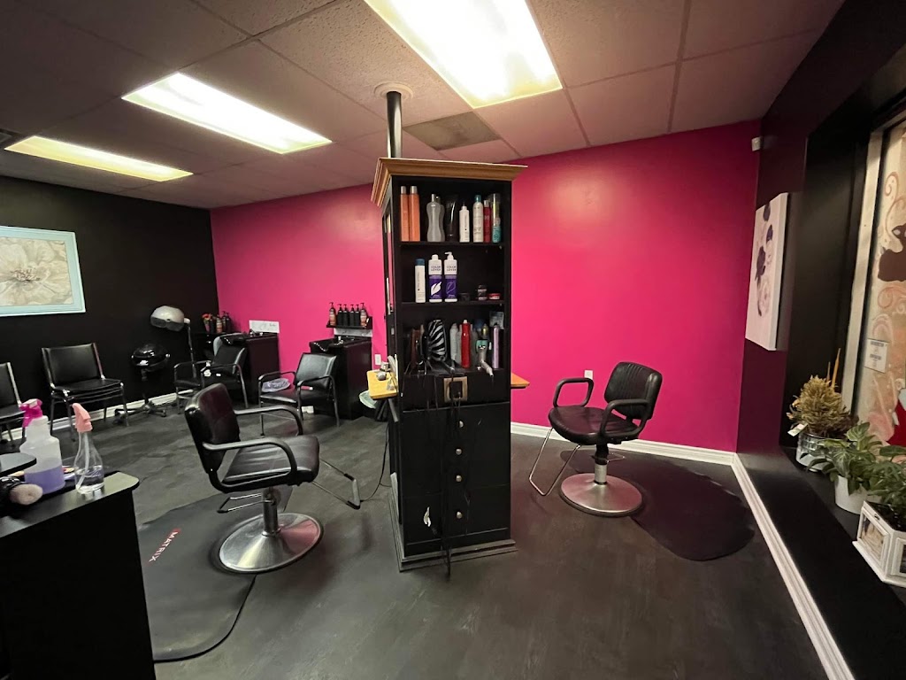 Cool Cuts The Family Hair Salon | 536 Carlton St, St. Catharines, ON L2M 6Z4, Canada | Phone: (905) 685-0994