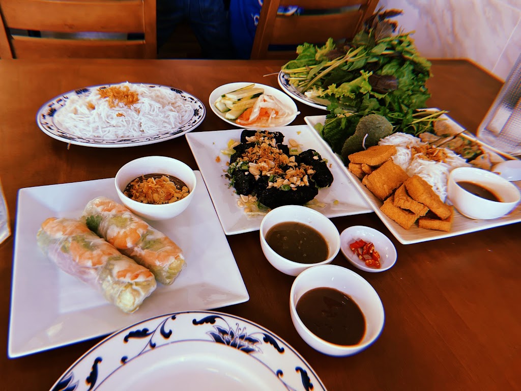 Vi Nam Authentic Vietnamese Cuisine | 4500 Satellite Blvd #1150, Duluth, GA 30096, USA | Phone: (678) 243-5921