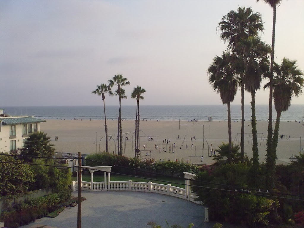 Blue Streak | 1700 Ocean Ave #200, Santa Monica, CA 90401, USA | Phone: (310) 458-6700