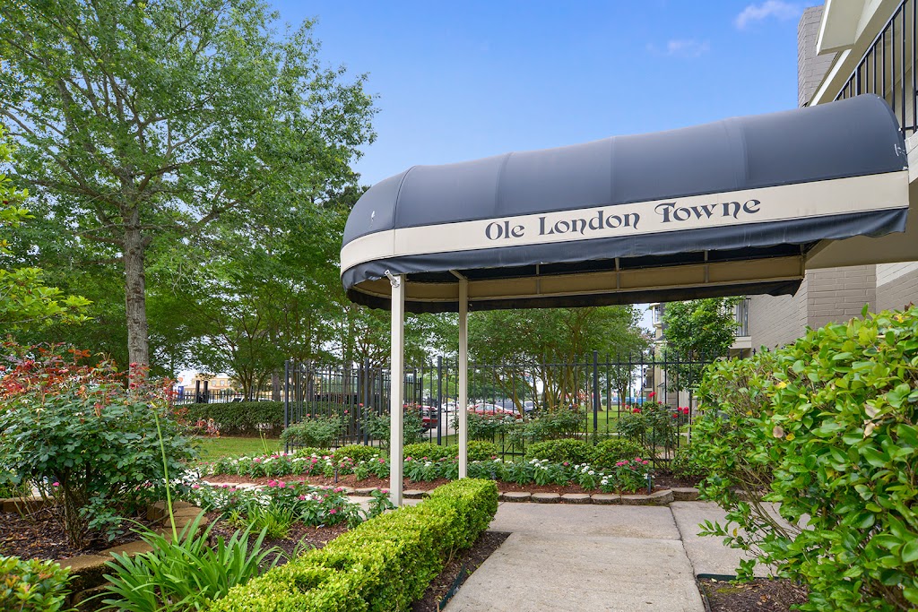 Ole London Towne Apartments | 1680 ONeal Ln, Baton Rouge, LA 70816, USA | Phone: (225) 341-4777