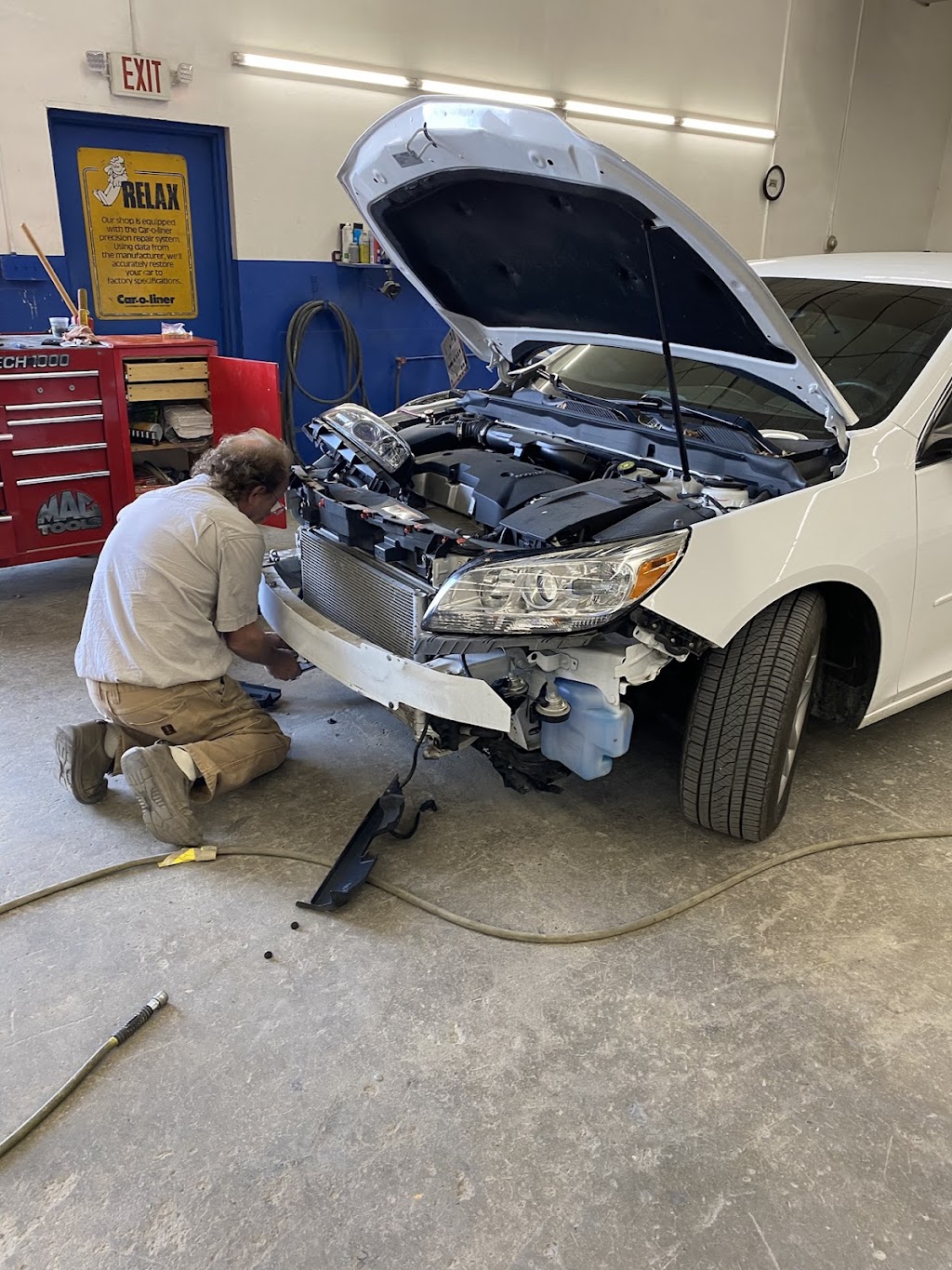 Snyder Body Shop | 524 N Perry St, Napoleon, OH 43545, USA | Phone: (419) 599-1015