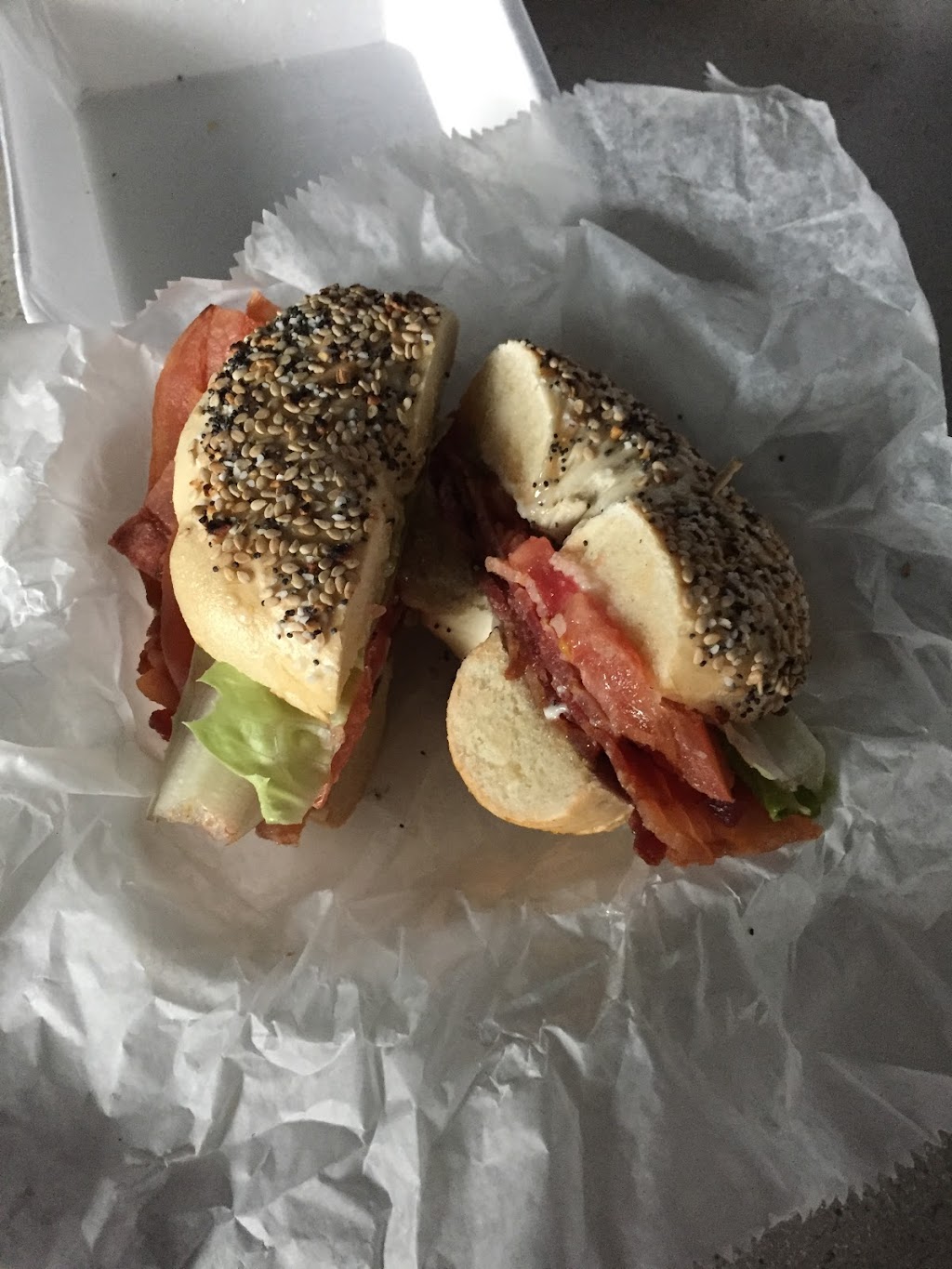 Blazing Bagels | 5633 Dixie Hwy, Waterford Twp, MI 48329, USA | Phone: (248) 623-7990