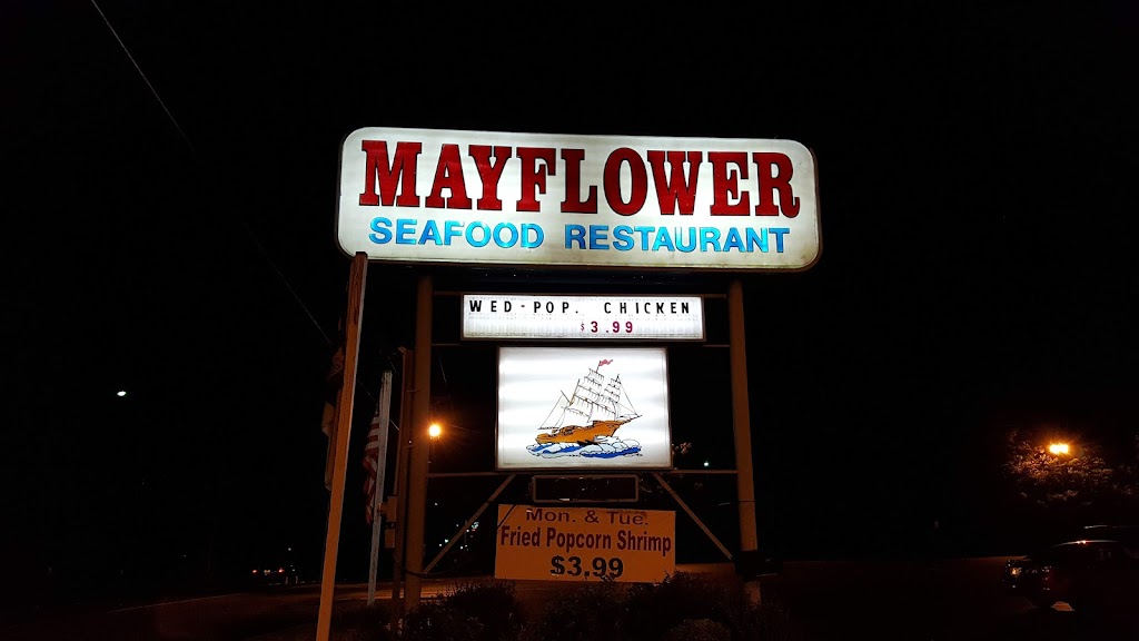 Mayflower Seafood Restaurant | 2200 N Fayetteville St, Asheboro, NC 27203, USA | Phone: (336) 672-3474