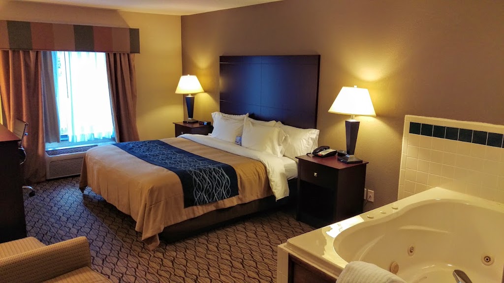 Comfort Inn Huntington Near University | 2205 N Jefferson St, Huntington, IN 46750, USA | Phone: (260) 356-3434