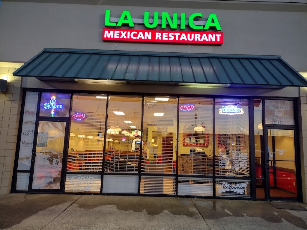 Pupuseria la unica and mexican restaurant | 2021 Walmart Way, Radcliff, KY 40160, USA | Phone: (270) 352-2021