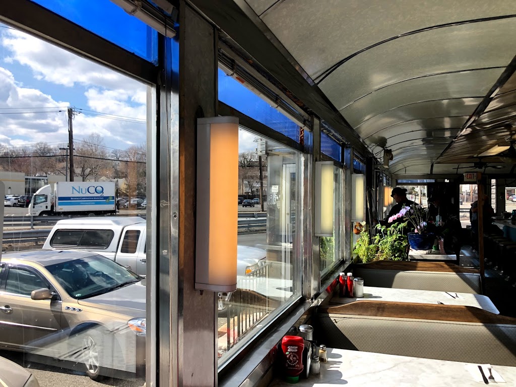 Bendix Diner | 464 NJ-17, Hasbrouck Heights, NJ 07604, USA | Phone: (201) 288-0143