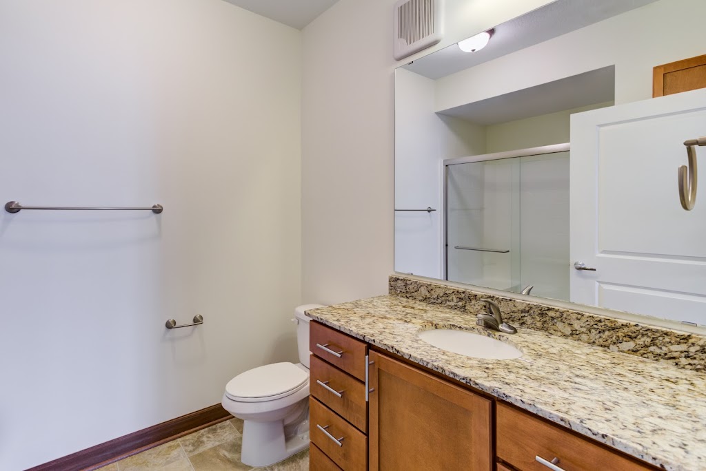 5 Central Apartments | 20 6th St NW, Osseo, MN 55369, USA | Phone: (763) 424-2500