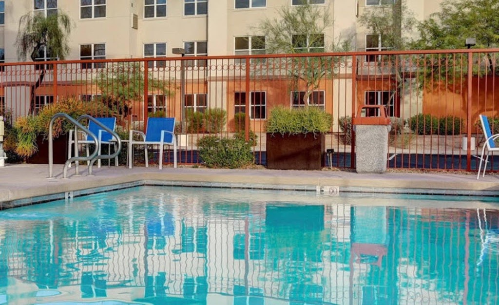 Holiday Inn Express & Suites Phoenix - Mesa West, an IHG Hotel | 1405 S Westwood, Mesa, AZ 85210, USA | Phone: (480) 668-8000