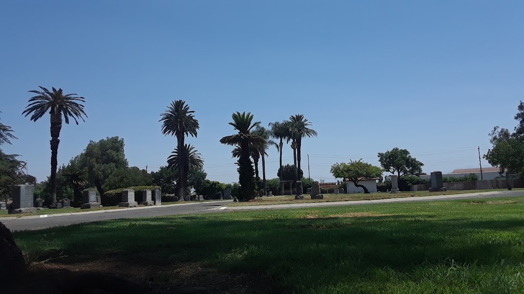 Rialto Park Cemetery | 200 N Willow Ave, Rialto, CA 92376, USA | Phone: (909) 820-2522