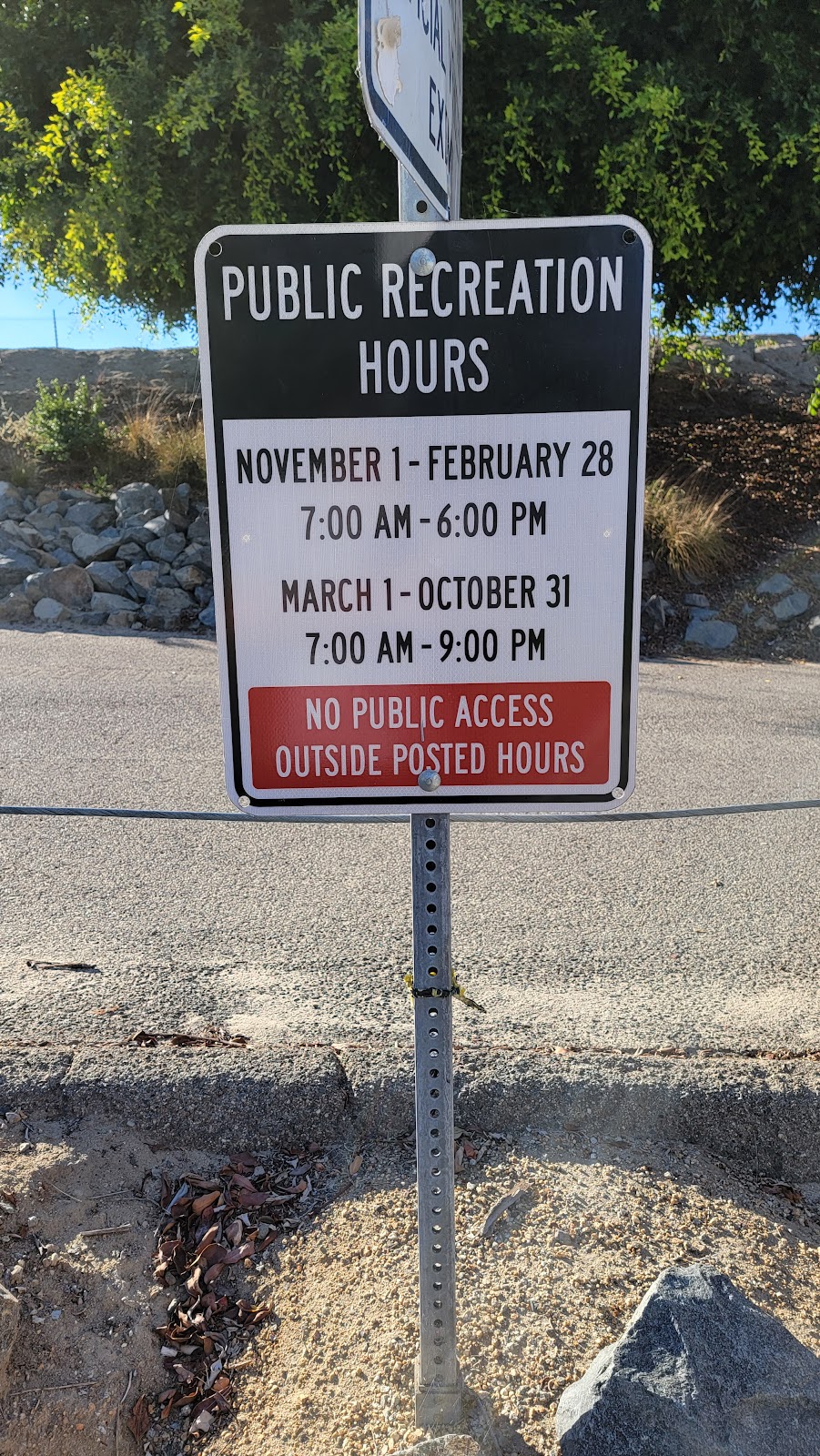 Santa Ana River Trail - Moon Park Entrance | 3377 California St, Costa Mesa, CA 92626, USA | Phone: (714) 973-6680