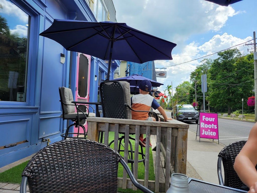 Crystal Ball Cafe | 4028 Erie Rd, Crystal Beach, ON L0S 1B0, Canada | Phone: (416) 729-0425