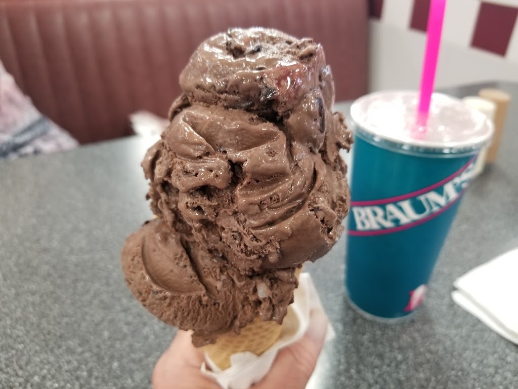Braums Ice Cream & Dairy Store | 1025 Cross Timbers Rd, Flower Mound, TX 75028, USA | Phone: (972) 539-6552