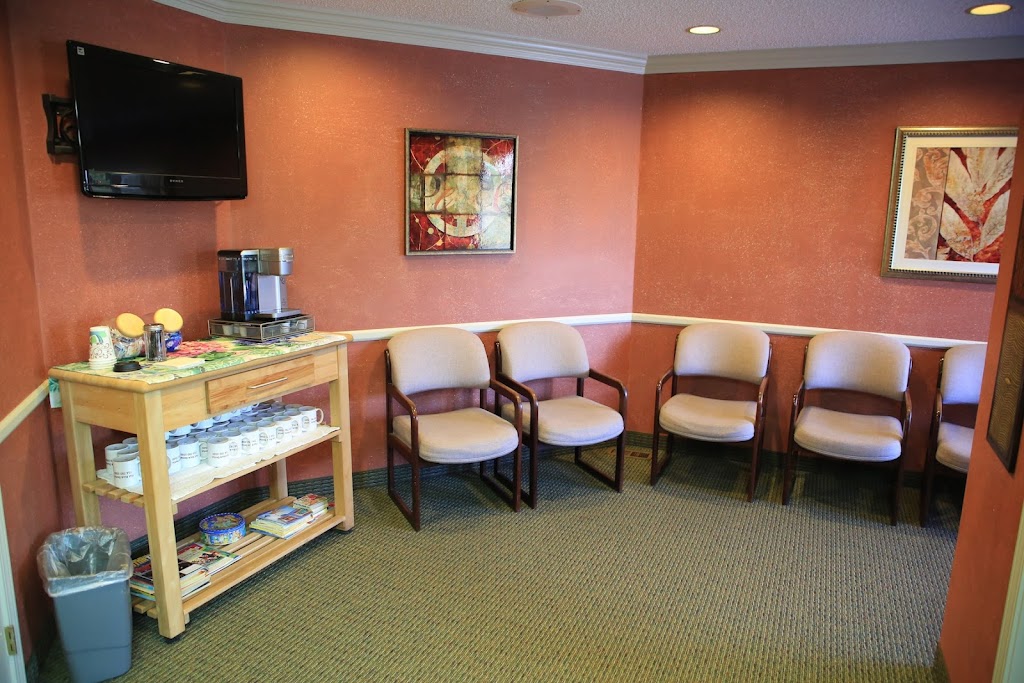 Flat Rock Dental Center | 26500 W Huron River Dr, Flat Rock, MI 48134, USA | Phone: (734) 782-3500