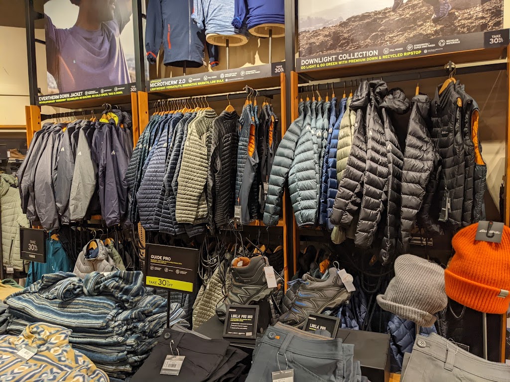 Eddie Bauer | 1115 St Louis Galleria St Space 1113, St. Louis, MO 63117, USA | Phone: (314) 721-1272