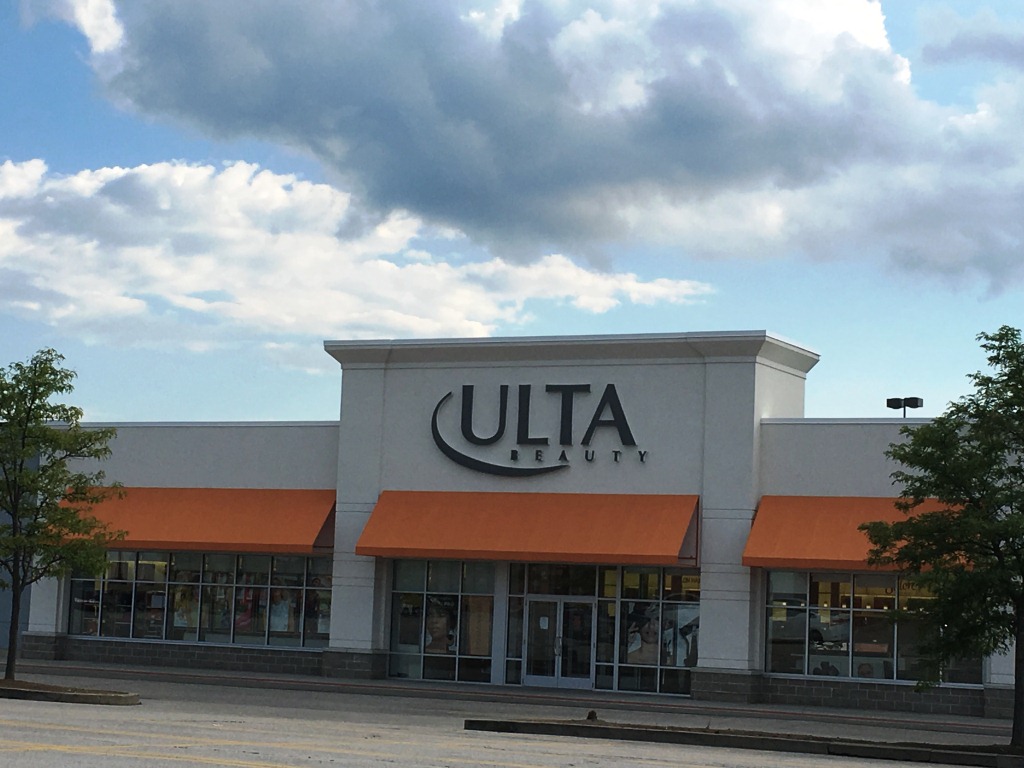 Ulta Beauty | 301 S Hills Village, Upper St Clair, PA 15241, USA | Phone: (412) 835-2957