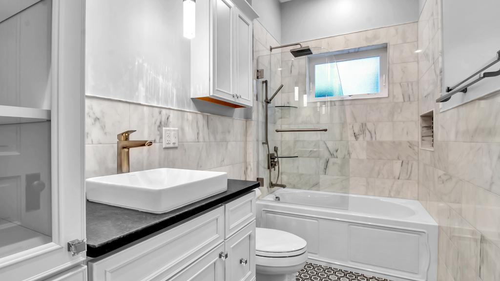 AVM HOMES Buffalo Bathroom and KItchen Remodeling | 8115 Salt Rd, Clarence Center, NY 14032, USA | Phone: (716) 863-1592