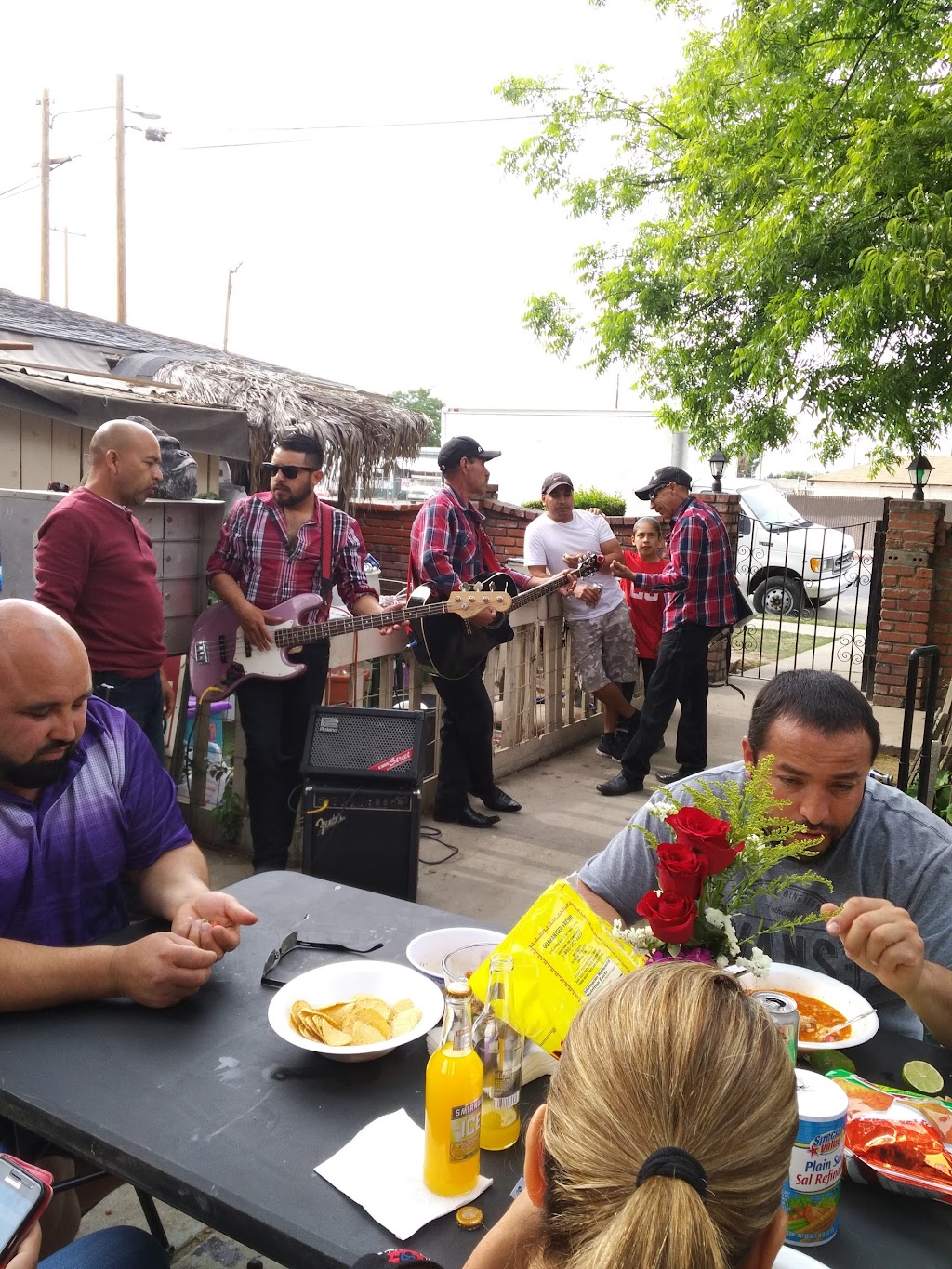 Howe Electric Inc | 4682 E Olive Ave, Fresno, CA 93702, USA | Phone: (559) 255-8992