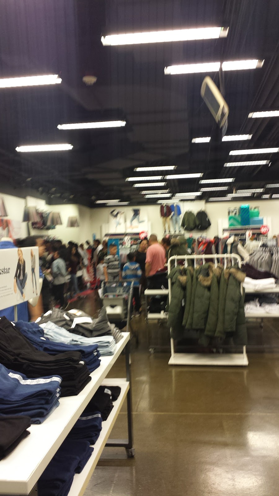 Old Navy | 6587 Las Vegas Blvd S 8-169, Building M, Las Vegas, NV 89119, USA | Phone: (702) 361-7479