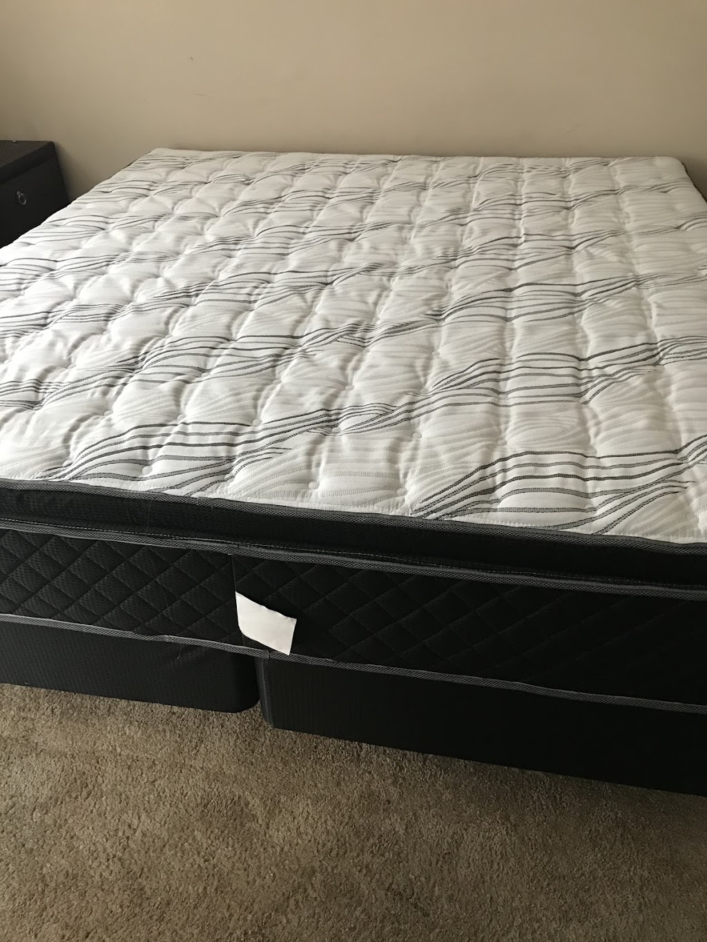 Factory Mattress Sales | 2452 US Hwy 70 SE, Hickory, NC 28602, USA | Phone: (828) 322-2187