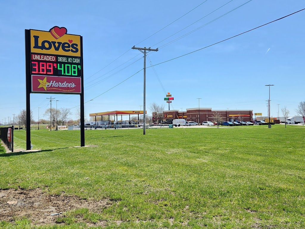 Loves Travel Stop | 8690 Richter School Rd, New Baden, IL 62265, USA | Phone: (618) 588-2257