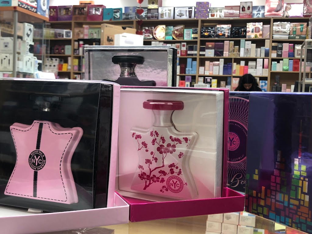 La Casa Del Perfume | 2932 NW 72nd Ave, Miami, FL 33122, USA | Phone: (786) 464-1496 La Casa Del Perfume | 2932 NW 72nd Ave, Miami, FL 33122, USA | Phone: (786) 464-1496