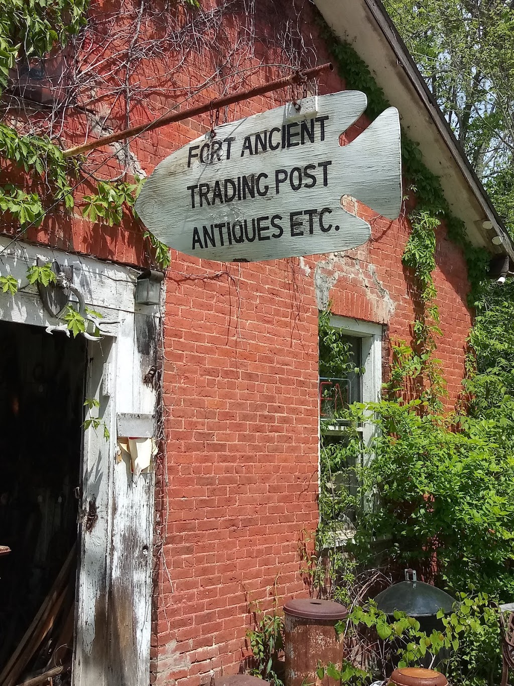 Fort Ancient Trading Post Antiques | 5333 OH-350, Oregonia, OH 45054, USA | Phone: (513) 932-3109