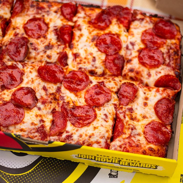 Hungry Howies Pizza | 1820 S Newburgh Rd, Westland, MI 48186, USA | Phone: (734) 721-0600