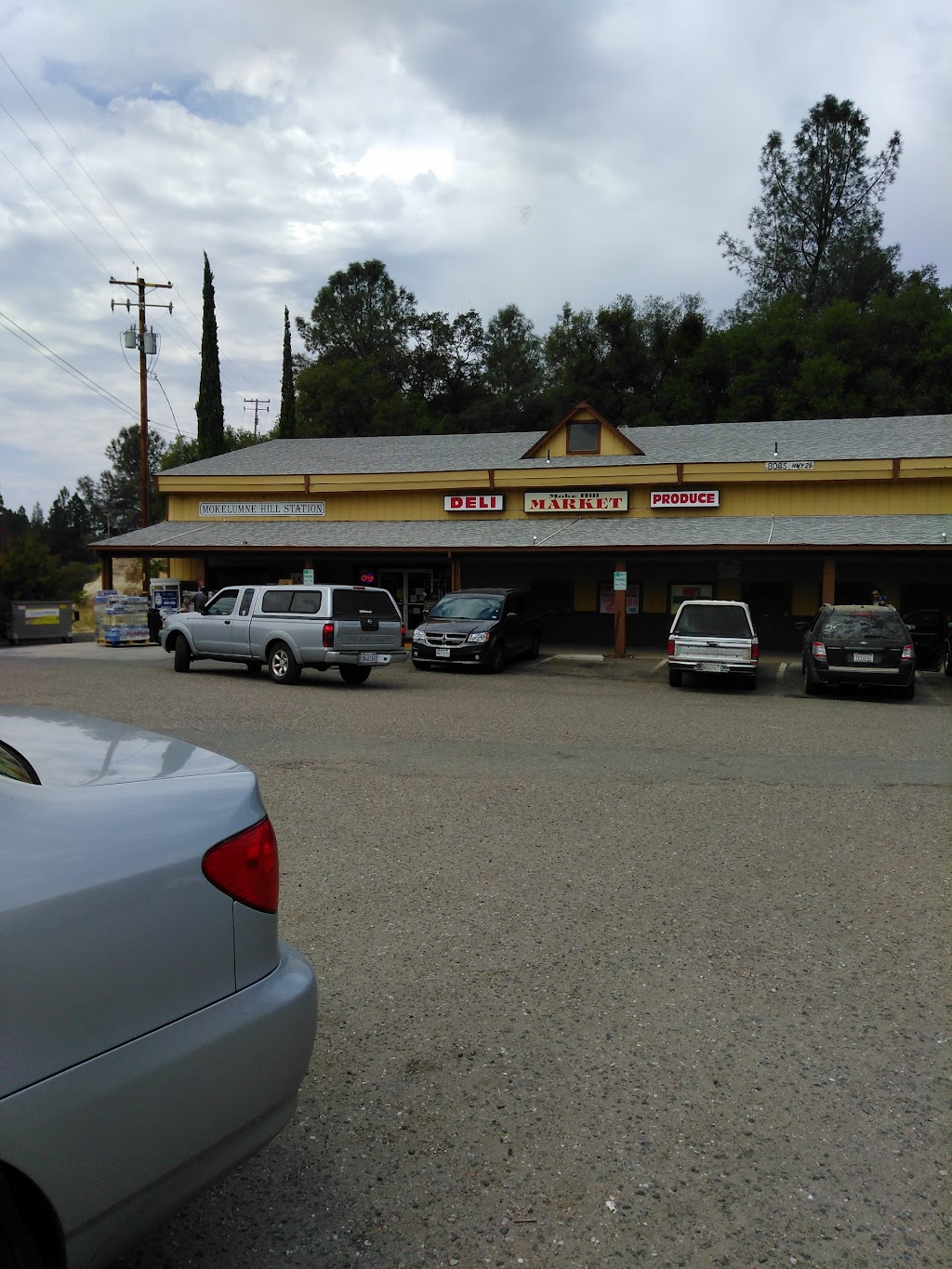 Moke Hill Market | 8085 State Rte 26, Mokelumne Hill, CA 95245, USA | Phone: (209) 286-8005