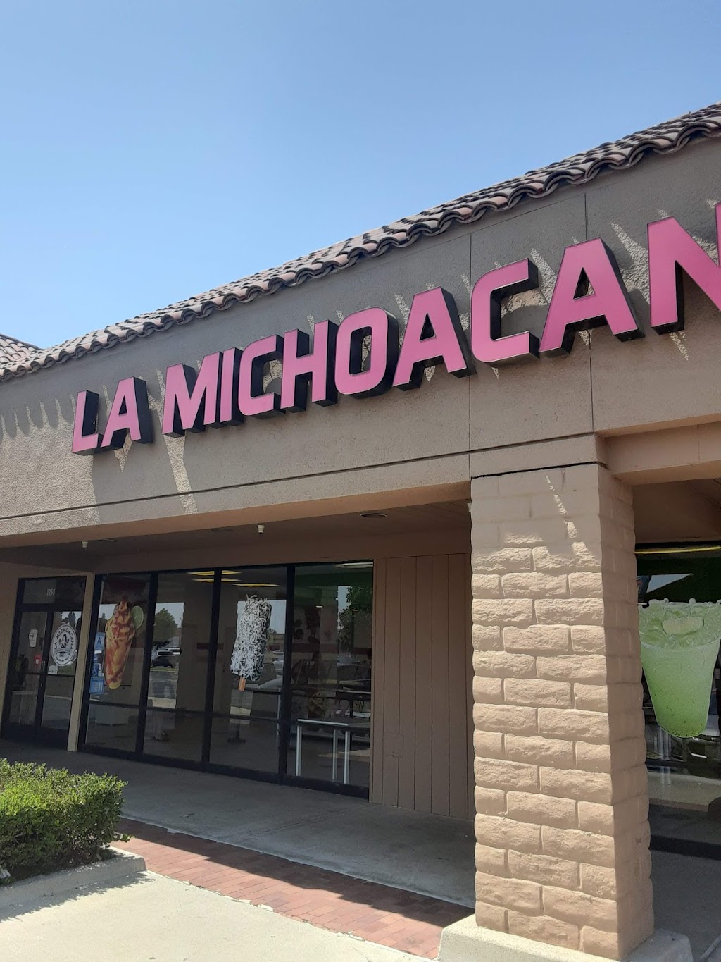 LA MICHOACANA ICE CREAM SHOP | 1258 N Riverside Ave, Rialto, CA 92376, USA | Phone: (909) 440-5031