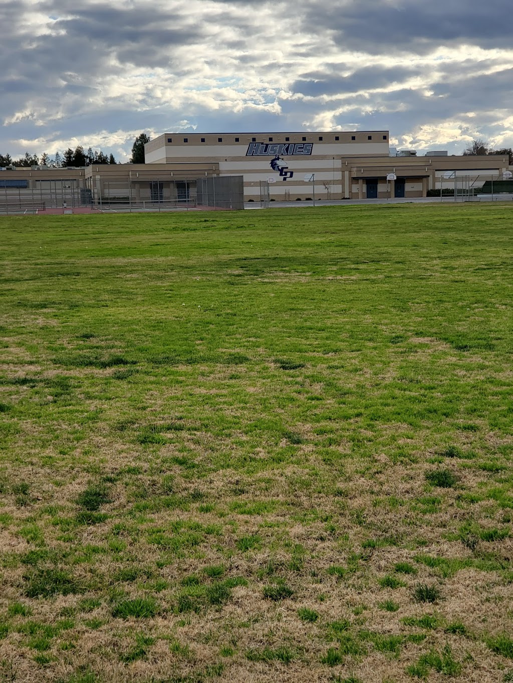Glacier Point Middle School | 4055 N Bryan Ave, Fresno, CA 93723, USA | Phone: (559) 276-3105