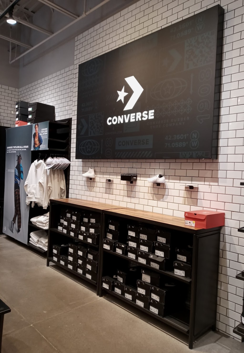 Converse Factory Store | 501 Premium Outlets Dr, Monroe, OH 45050, USA | Phone: (513) 539-9320