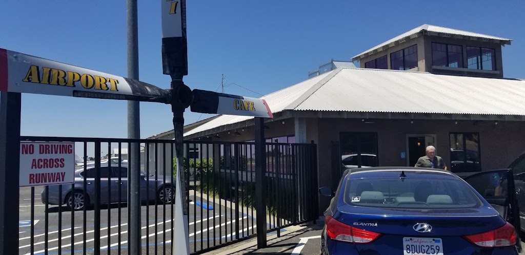 Lodi Airport Cafe | 23987 CA-99, Acampo, CA 95220, USA | Phone: (209) 369-6144