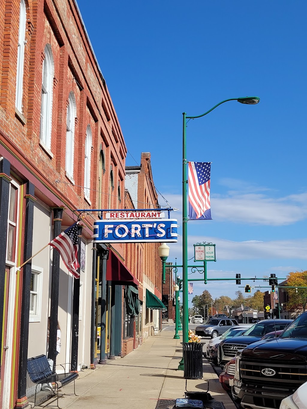 Forts Old Town Tavern | 122 W Herrick Ave, Wellington, OH 44090, USA | Phone: (440) 647-3520