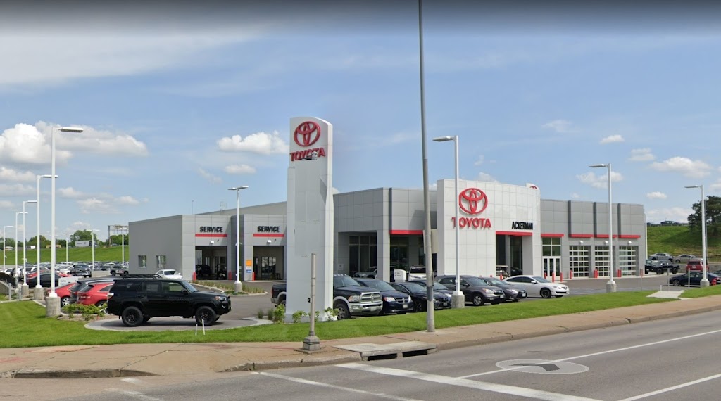 Ackerman Toyota Service Center | 2020 Hampton Ave, St. Louis, MO 63139, USA | Phone: (314) 351-3000