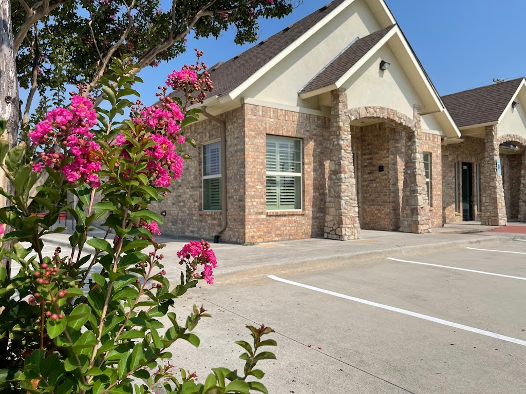 McCart Family Dental | 318 E McCart St # 100, Krum, TX 76249, USA | Phone: (940) 398-3135