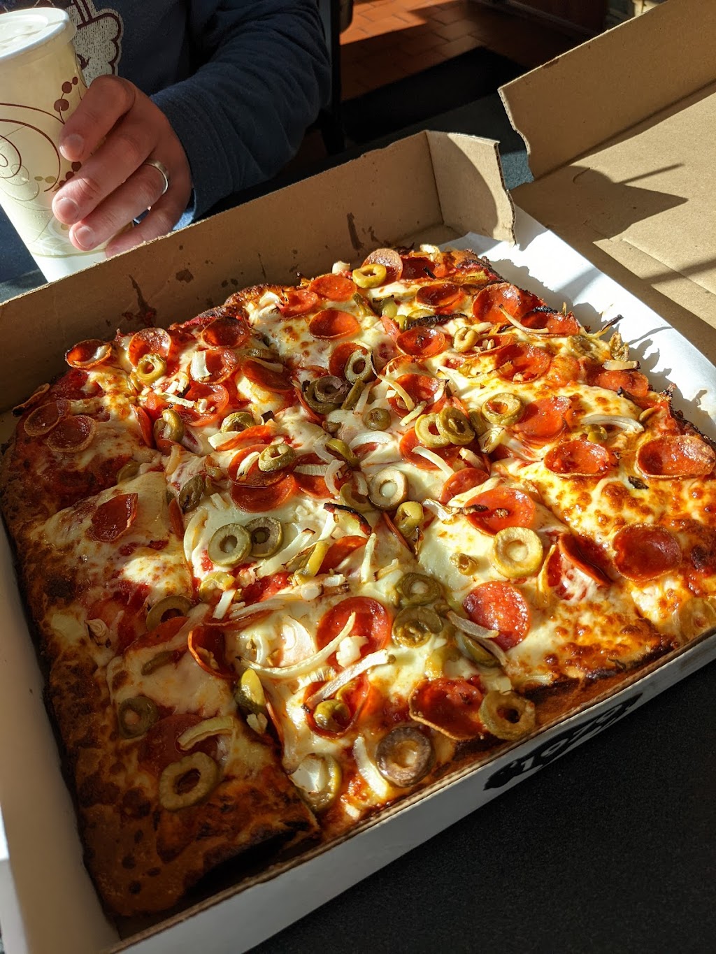 Francos Pizza | 817 Payne Ave, North Tonawanda, NY 14120, USA | Phone: (716) 692-8181