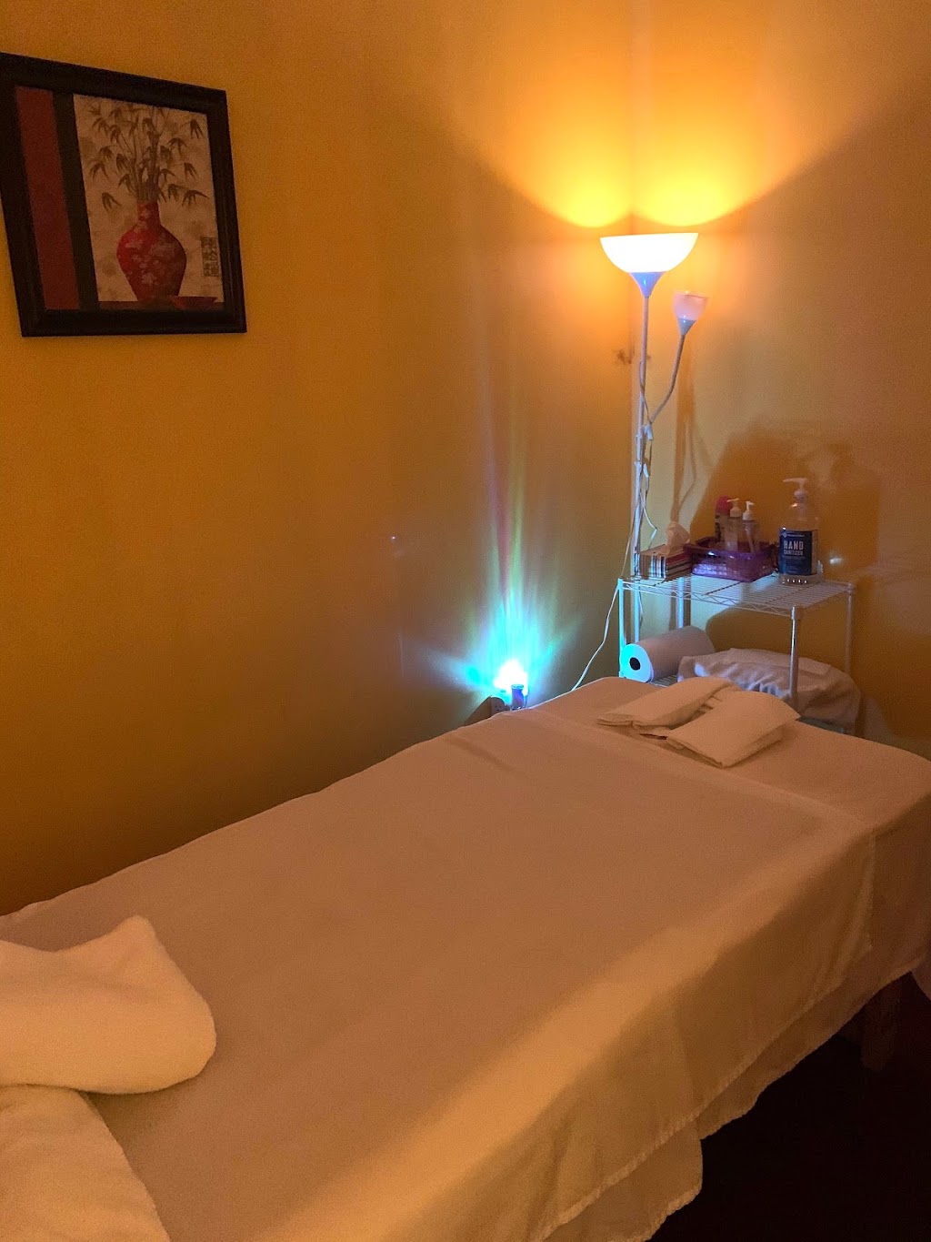 Awesome massage | 1700 S Morgan Rd, Oklahoma City, OK 73128, USA | Phone: (405) 897-2055