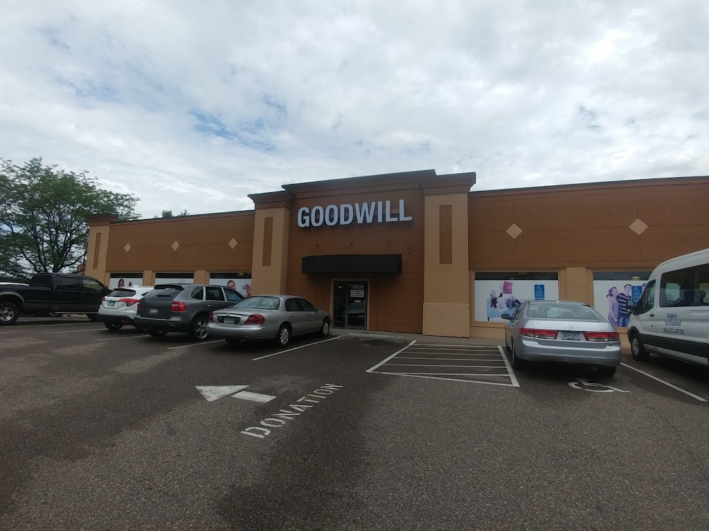 Goodwill 13820 Wayzata Blvd, MN 55305, USA