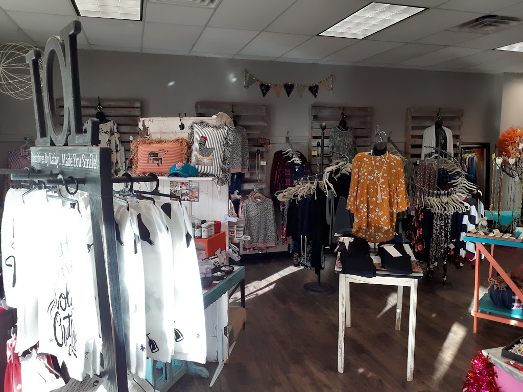 Snappy Chicks Boutique | 1904 Johnson Dr, Derby, KS 67037, USA | Phone: (316) 351-5414