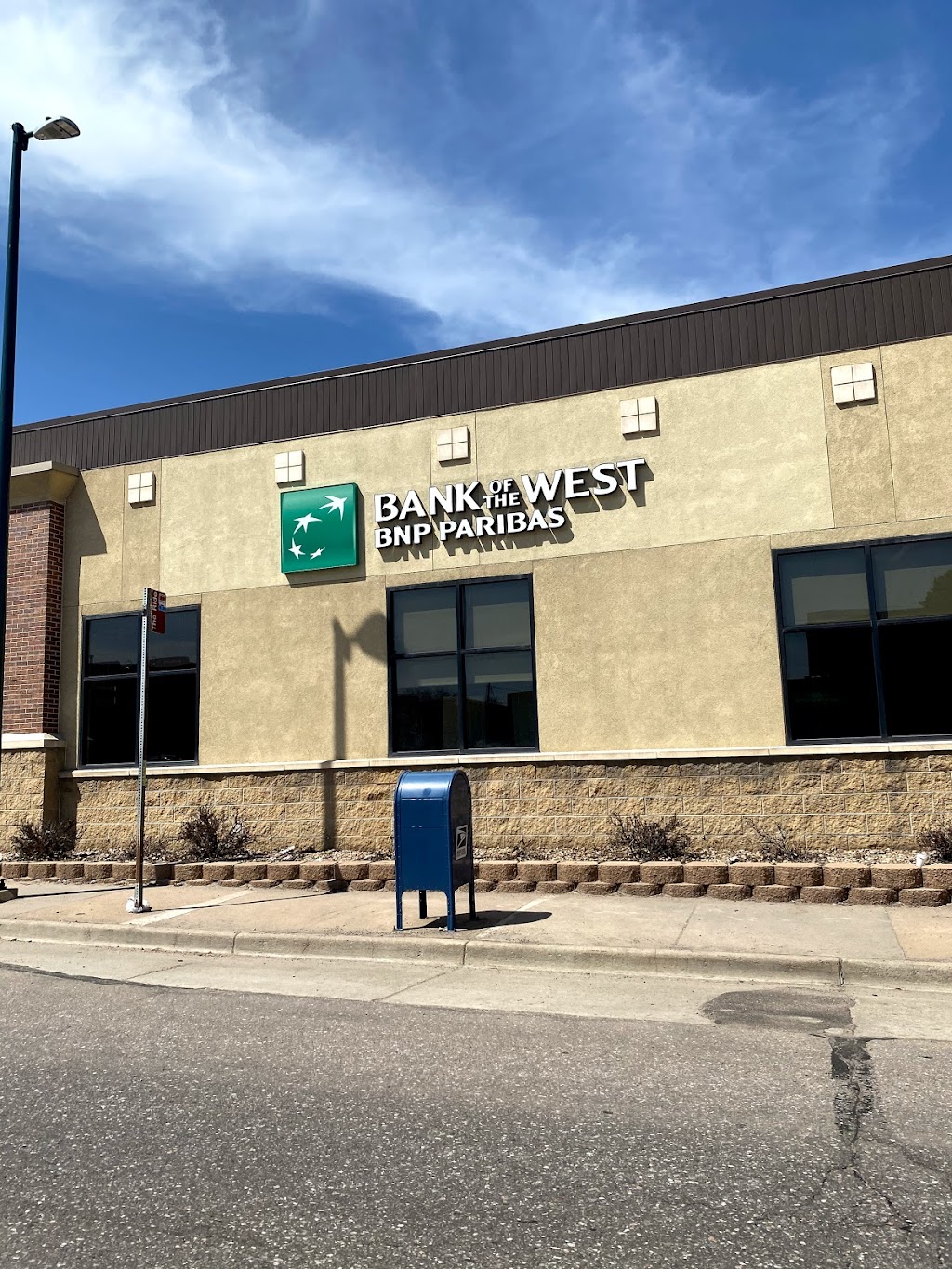 Bank of the West | 4301 S Broadway, Englewood, CO 80113, USA | Phone: (303) 202-5479