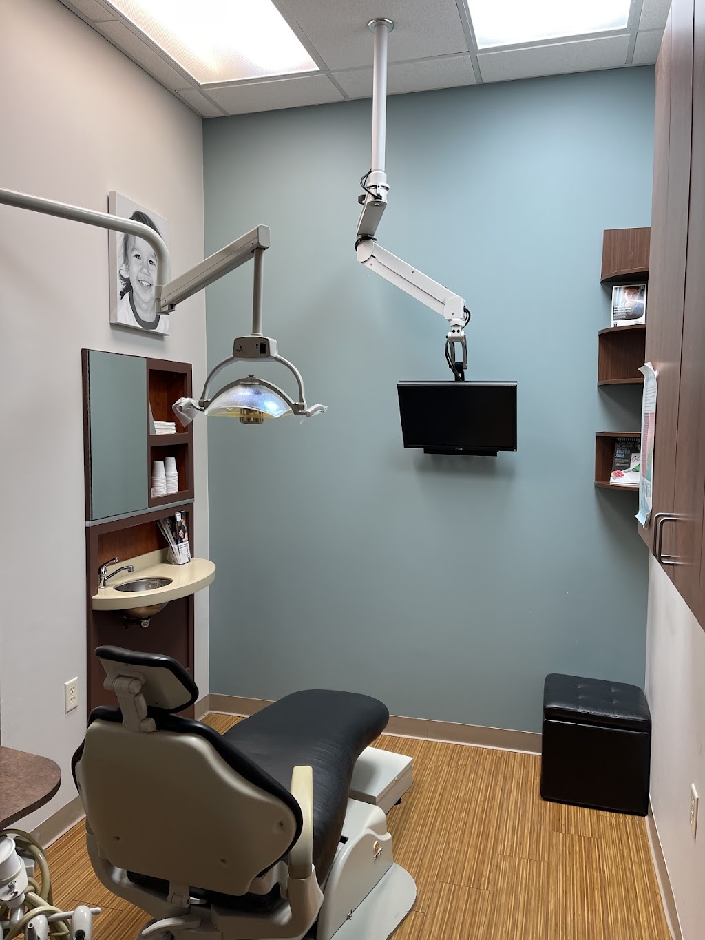 Richmond Dental Care | 8019 W Grand Pkwy S Suite 1055, Richmond, TX 77407, USA | Phone: (832) 595-2285