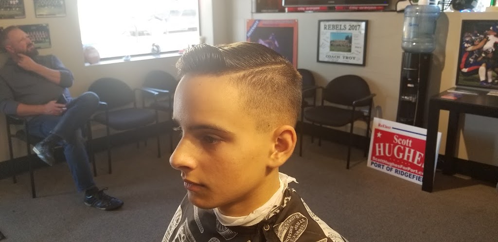 Coachs Cuts | 214 Pioneer St, Ridgefield, WA 98642, USA | Phone: (360) 887-2176