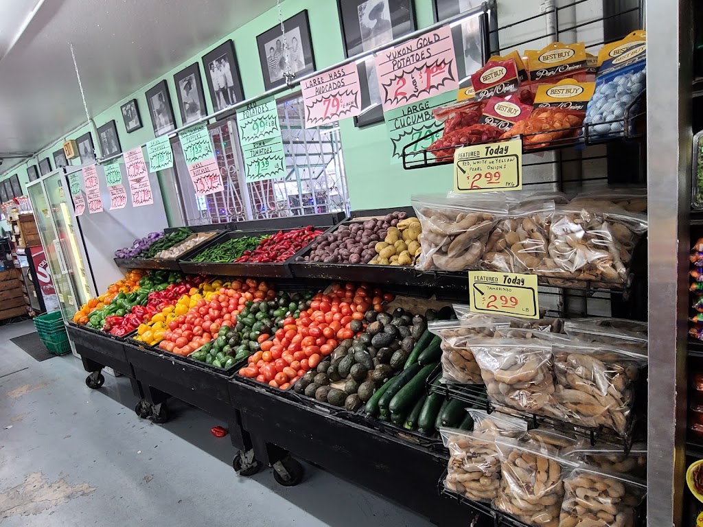 Chicho Boys Fruit Market | 1631 S Laredo St, San Antonio, TX 78207, USA | Phone: (210) 225-7557