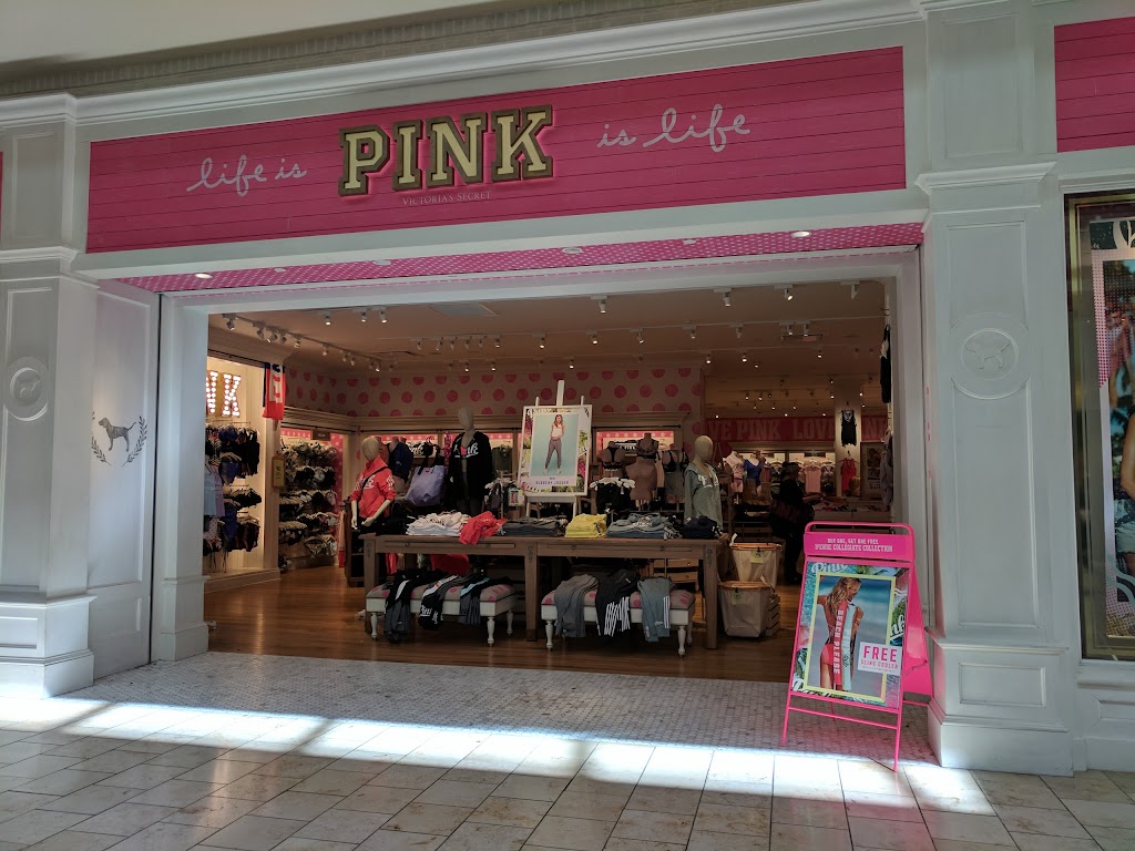 Victorias Secret & PINK | 3000 Robinson Centre Dr, Pittsburgh, PA 15205 | Phone: (412) 787-9830