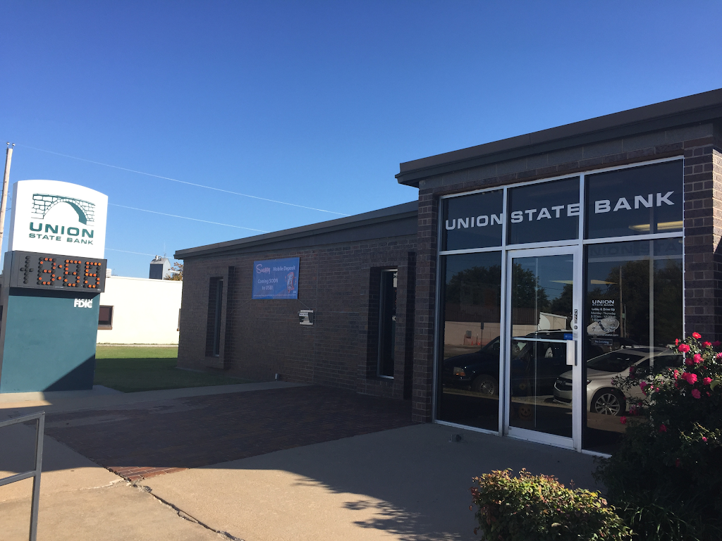 Union State Bank | 119 W 1st St, Udall, KS 67146, USA | Phone: (620) 782-3311