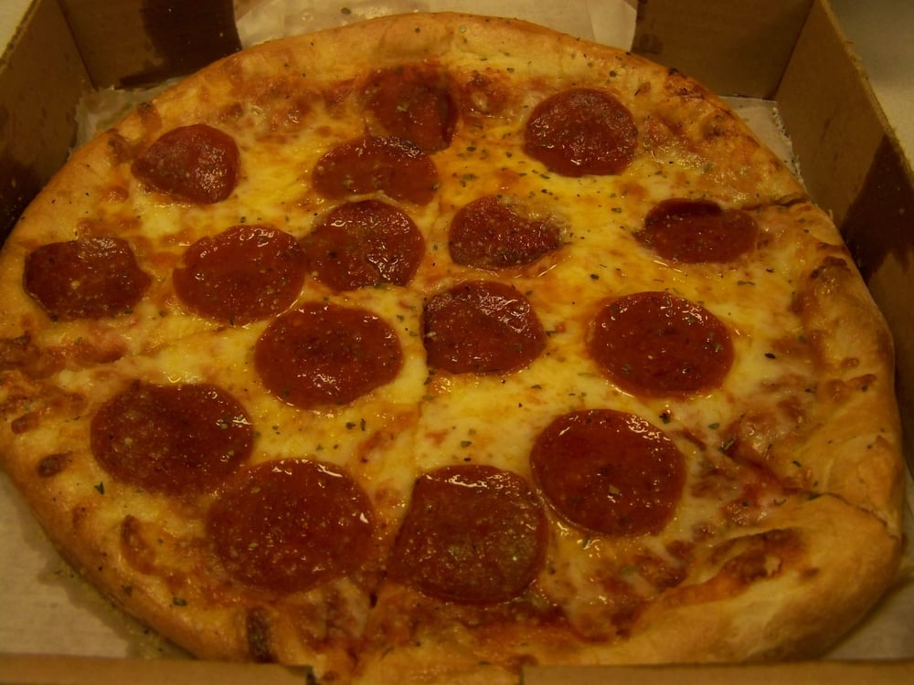 The New Yorker Pizza Wings & Pasta | 1477 New Walkertown Rd, Winston-Salem, NC 27101, USA | Phone: (336) 721-2999