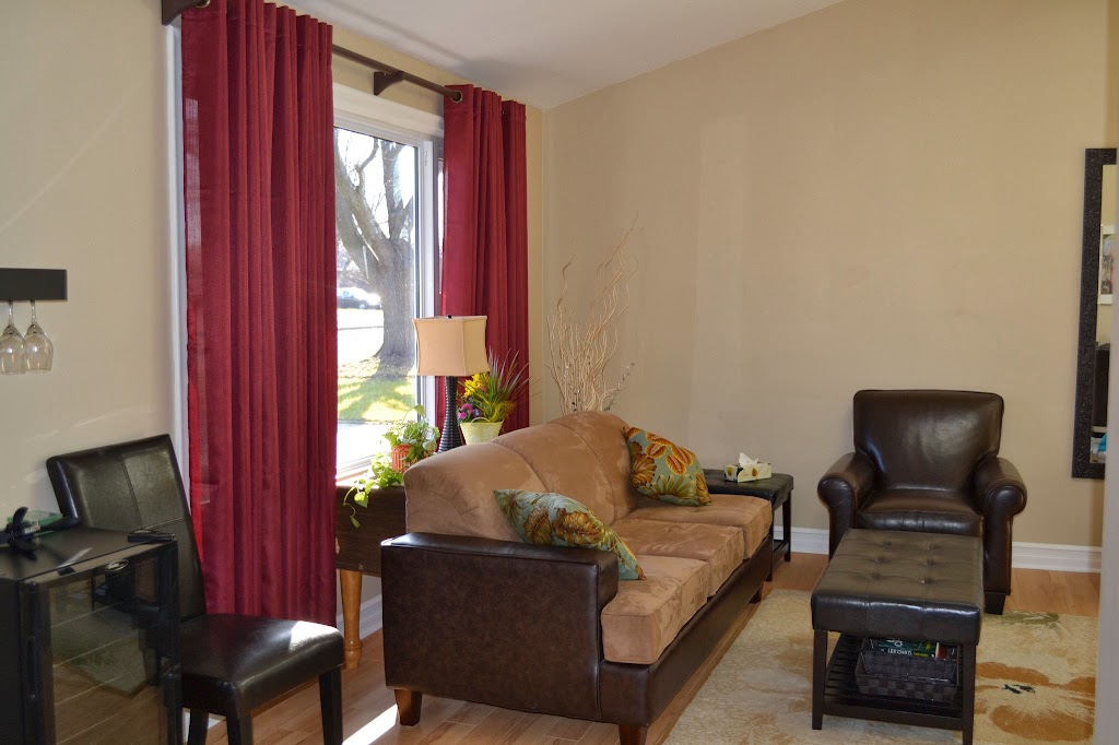 Niagara Falls Vacation Rentals | 8341 Breadner Crescent, Niagara Falls, ON L2G 6N6, Canada | Phone: (866) 689-2670