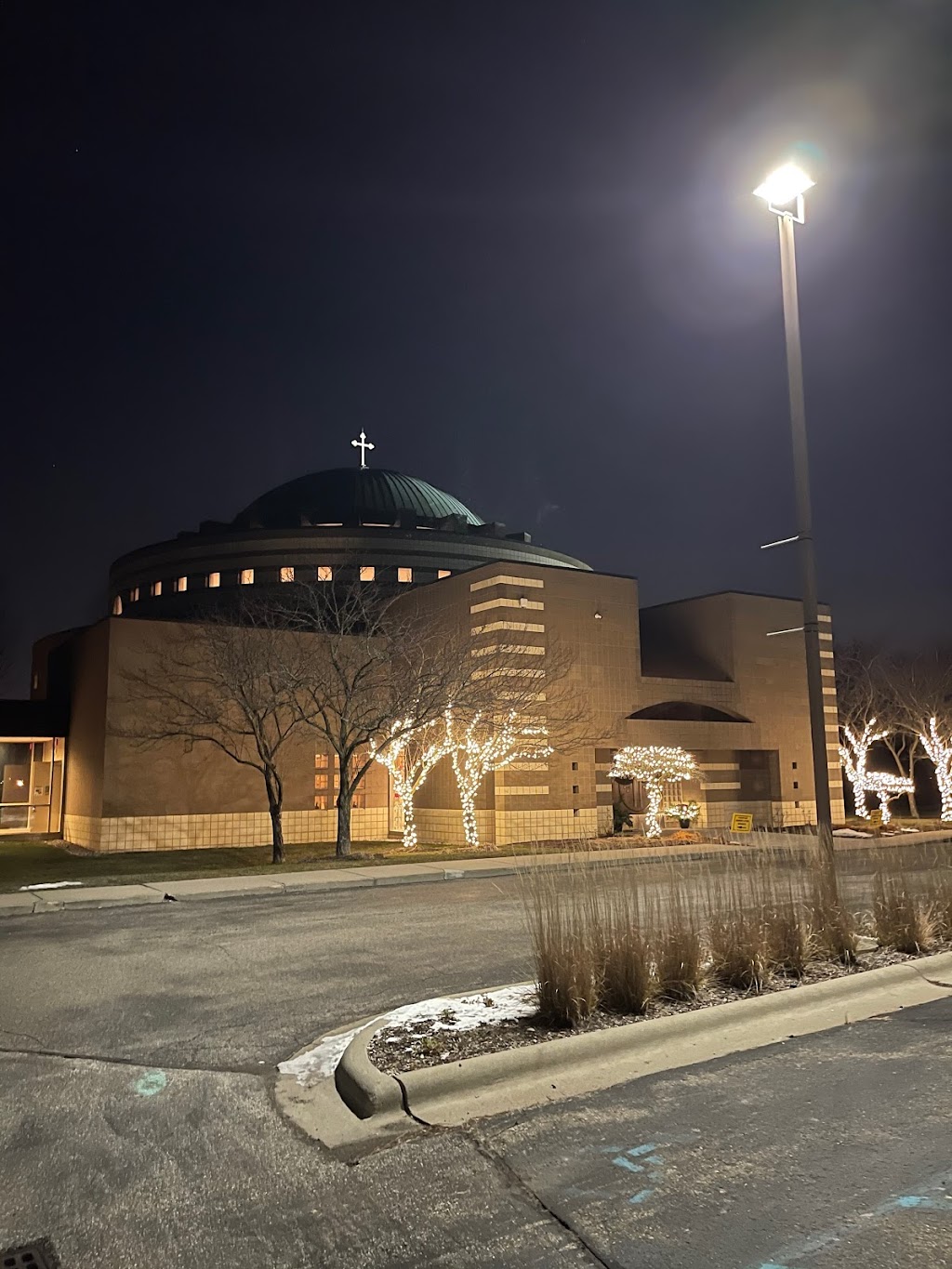 St. Nicholas Greek Orthodox Church | 760 W Wattles Rd, Troy, MI 48098, USA | Phone: (248) 362-9575